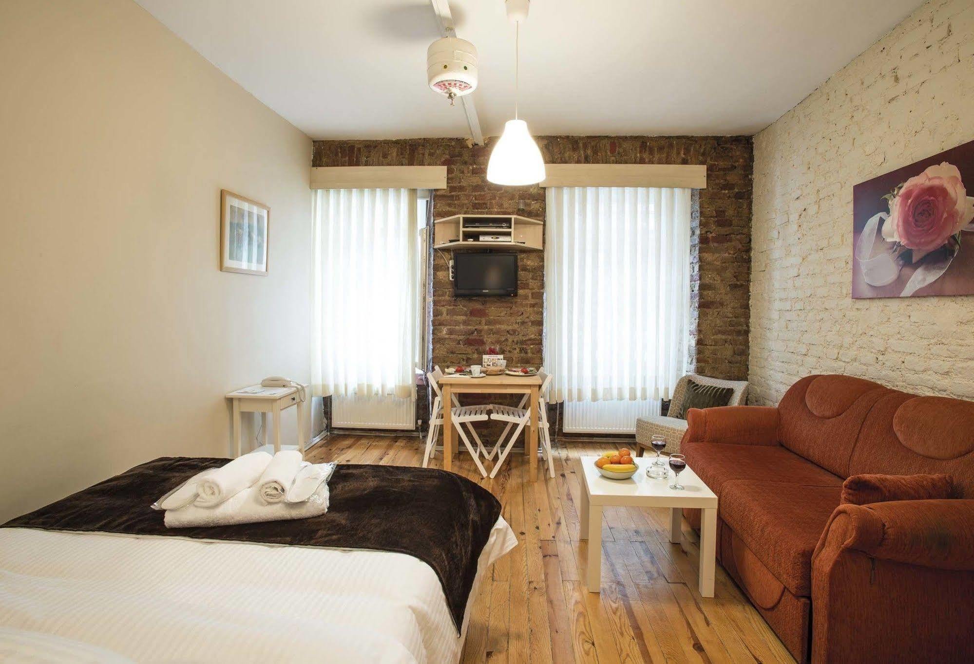 Gen Suites Pera Istanboel Buitenkant foto