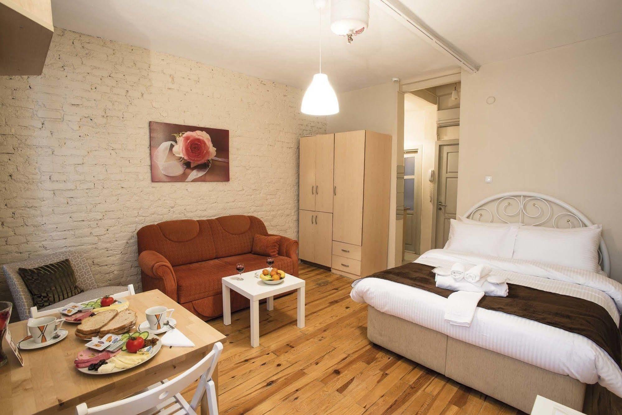 Gen Suites Pera Istanboel Buitenkant foto