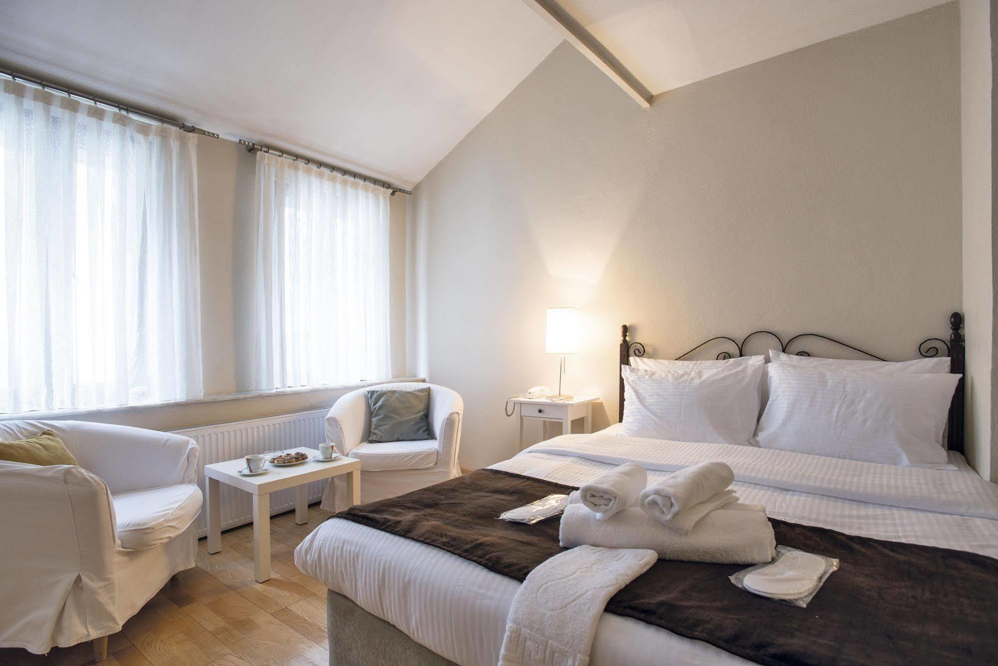 Gen Suites Pera Istanboel Buitenkant foto